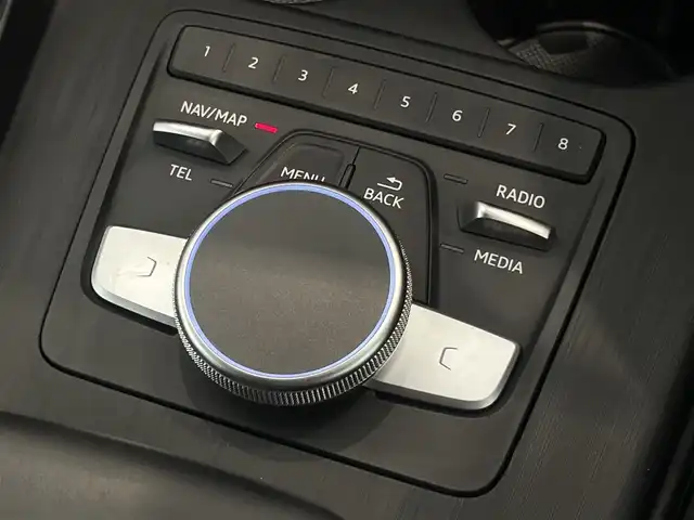 アウディ Ｓ５ スポーツバック 岐阜県 2018(平30)年 2.9万km グレイシアホワイトメタリック マトリクスＬＥＤヘッドライト/アダプティブクルーズコントロール/アクティブレーンアシスト/サイドアシスト/プレセンスシティ/プレセンスリア/アンビエントライティング/MMIナビゲーション/TVチューナー/スマートフォンインターフェイス/Bluetooth/全方位カメラ/前席パワーシート/運転席メモリー付/シートヒーター/ブラックグリル