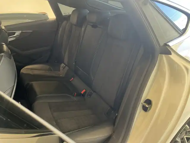 アウディ Ｓ５ スポーツバック 岐阜県 2018(平30)年 2.9万km グレイシアホワイトメタリック マトリクスＬＥＤヘッドライト/アダプティブクルーズコントロール/アクティブレーンアシスト/サイドアシスト/プレセンスシティ/プレセンスリア/アンビエントライティング/MMIナビゲーション/TVチューナー/スマートフォンインターフェイス/Bluetooth/全方位カメラ/前席パワーシート/運転席メモリー付/シートヒーター/ブラックグリル