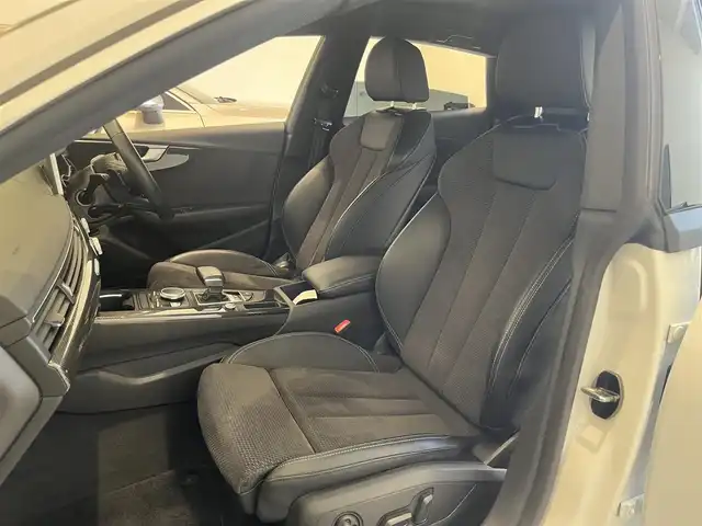 アウディ Ｓ５ スポーツバック 岐阜県 2018(平30)年 2.9万km グレイシアホワイトメタリック マトリクスＬＥＤヘッドライト/アダプティブクルーズコントロール/アクティブレーンアシスト/サイドアシスト/プレセンスシティ/プレセンスリア/アンビエントライティング/MMIナビゲーション/TVチューナー/スマートフォンインターフェイス/Bluetooth/全方位カメラ/前席パワーシート/運転席メモリー付/シートヒーター/ブラックグリル