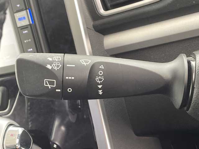 ダイハツ タント カスタムRSトップED VS SAⅢ 千葉県 2019(平31)年 6.6万km パールホワイトⅢ 純正SDナビ【AM/FM/BT/CD/DVD】/両側パワースライドドア/アラウンドビューモニター/横滑り防止装置/衝突被害軽減システム/レーンキープアシスト/アイドリングストップ/オートライト/オートマチックハイビーム/LEDヘッドランプ/純正AW15インチ/シートヒーター【運転席側】/USB入力端子/ドライブレコーダー【前側】/フルセグTV