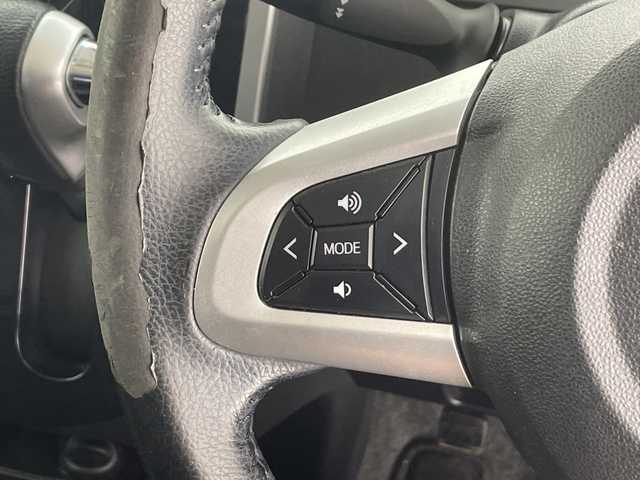 ダイハツ タント カスタムRSトップED VS SAⅢ 千葉県 2019(平31)年 6.6万km パールホワイトⅢ 純正SDナビ【AM/FM/BT/CD/DVD】/両側パワースライドドア/アラウンドビューモニター/横滑り防止装置/衝突被害軽減システム/レーンキープアシスト/アイドリングストップ/オートライト/オートマチックハイビーム/LEDヘッドランプ/純正AW15インチ/シートヒーター【運転席側】/USB入力端子/ドライブレコーダー【前側】/フルセグTV