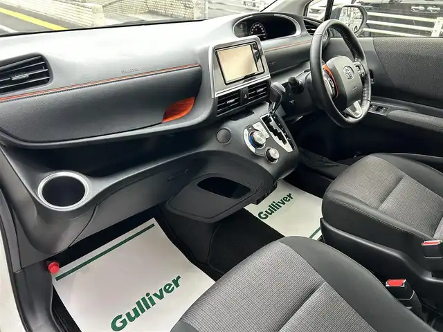 トヨタ シエンタ ハイブリッド ファンベースG 香川県 2019(令1)年 2.1万km ホワイトパールクリスタルシャイン ワンオーナー/純正SDナビ/【CD/DVDフルセグ】/全方位カメラ/両側パワースライドドア/トヨタセーフティセンス/プリクラッシュセーフティ/オートハイビーム/レーンキープ/クルーズコントロール/前席シートヒーター/ハンドルヒーター/ドライブレコーダー/純正15インチアルミ/ETC2.0