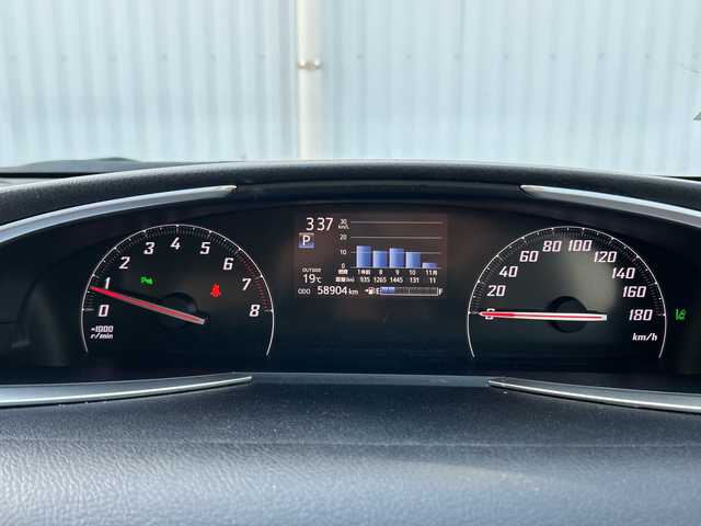 トヨタ シエンタ G クエロ 愛媛県 2020(令2)年 5.9万km ブラックマイカ 純正Panasonicナビ/（Bluetooth/フルセグTV/SD）/衝突軽減ブレーキ/LEDヘッドライト/オートマチックハイビーム/コーナーセンサー/両側パワースライドドア/バックカメラ/ETC/3列シート/スマートキー/横滑り防止装置/レーンキープアシスト/パーキングアシスト