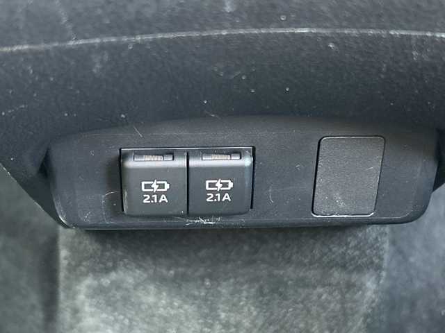 トヨタ シエンタ G クエロ 愛媛県 2020(令2)年 5.9万km ブラックマイカ 純正Panasonicナビ/（Bluetooth/フルセグTV/SD）/衝突軽減ブレーキ/LEDヘッドライト/オートマチックハイビーム/コーナーセンサー/両側パワースライドドア/バックカメラ/ETC/3列シート/スマートキー/横滑り防止装置/レーンキープアシスト/パーキングアシスト