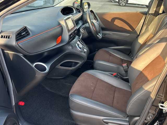 トヨタ シエンタ G クエロ 愛媛県 2020(令2)年 5.9万km ブラックマイカ 純正Panasonicナビ/（Bluetooth/フルセグTV/SD）/衝突軽減ブレーキ/LEDヘッドライト/オートマチックハイビーム/コーナーセンサー/両側パワースライドドア/バックカメラ/ETC/3列シート/スマートキー/横滑り防止装置/レーンキープアシスト/パーキングアシスト