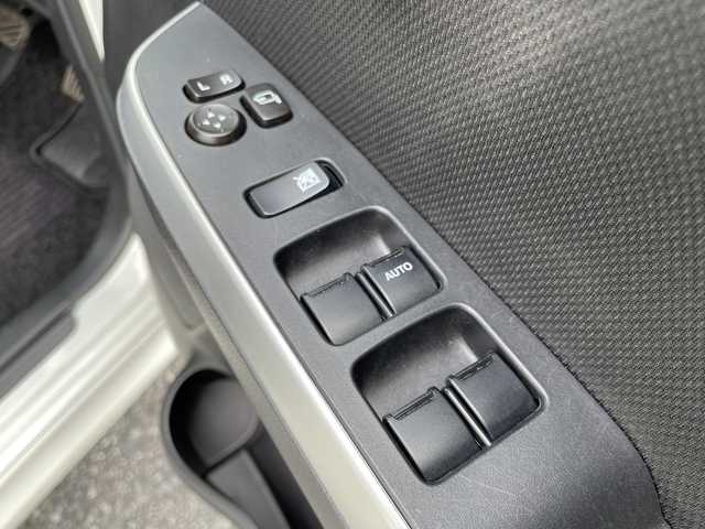 スズキ ソリオ バンディット HV MV 千葉県 2020(令2)年 3.4万km ピュアホワイトP 純正ナビ/前後ドライブレコーダー/衝突被害軽減システム/車線逸脱警報/バックカメラ/クルーズコントロール/両側パワースライドドア/横滑り防止装置/ETC/アイドリングストップ/LEDヘッドライト/フォグランプ/オートライト/ウィンカーミラー/電動格納ミラー/純正15インチAW/シートリフター/プッシュスタート/スマートキー/フロアマット/スペアキー/取扱説明書/保証書