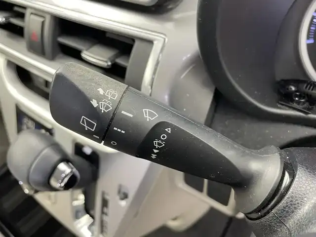 ダイハツ キャスト スタイル G SAⅢ 富山県 2017(平29)年 8.8万km ダークエメラルドマイカ 純正ナビ【NSZN-X67D】/(AM/FM/CD/DVD/SD/USB/BT)/フルセグTV/アラウンドビューモニター/衝突被害軽減ブレーキ/レーンキープアシスト/オートマチックハイビーム/LEDヘッドライト/リアパーキングセンサー/ドライブレコーダー/ETC/純正フロアマット/純正１５インチAW/スマートキー/プッシュスタート