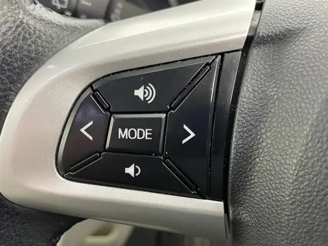 ダイハツ キャスト スタイル G SAⅢ 富山県 2017(平29)年 8.8万km ダークエメラルドマイカ 純正ナビ【NSZN-X67D】/(AM/FM/CD/DVD/SD/USB/BT)/フルセグTV/アラウンドビューモニター/衝突被害軽減ブレーキ/レーンキープアシスト/オートマチックハイビーム/LEDヘッドライト/リアパーキングセンサー/ドライブレコーダー/ETC/純正フロアマット/純正１５インチAW/スマートキー/プッシュスタート