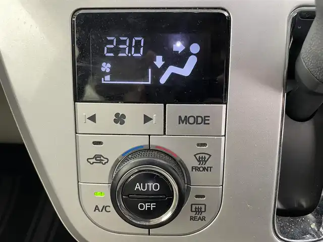 ダイハツ キャスト スタイル G SAⅢ 富山県 2017(平29)年 8.8万km ダークエメラルドマイカ 純正ナビ【NSZN-X67D】/(AM/FM/CD/DVD/SD/USB/BT)/フルセグTV/アラウンドビューモニター/衝突被害軽減ブレーキ/レーンキープアシスト/オートマチックハイビーム/LEDヘッドライト/リアパーキングセンサー/ドライブレコーダー/ETC/純正フロアマット/純正１５インチAW/スマートキー/プッシュスタート