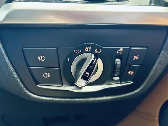 ＢＭＷ Ｘ３ xDrive20d Xライン 大阪府 2021(令3)年 3万km ミネラルホワイト 純正ナビ/TV/360度カメラ/applecarplay/HUD/ACC/純正19インチAW/LEDヘッドライト/電動リアゲート/ブラインドスポット/クリアランスソナー/ワイヤレス充電/ルーフレール/茶革/パワーシート/Dシートメモリ/シートヒーター