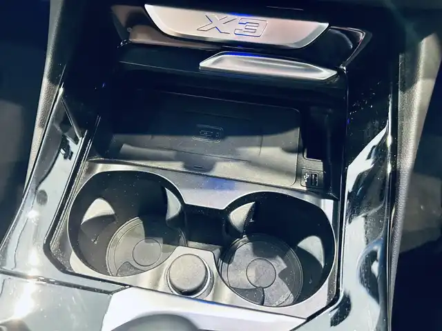 ＢＭＷ Ｘ３ xDrive20d Xライン 大阪府 2021(令3)年 3万km ミネラルホワイト 純正ナビ/TV/360度カメラ/applecarplay/HUD/ACC/純正19インチAW/LEDヘッドライト/電動リアゲート/ブラインドスポット/クリアランスソナー/ワイヤレス充電/ルーフレール/茶革/パワーシート/Dシートメモリ/シートヒーター