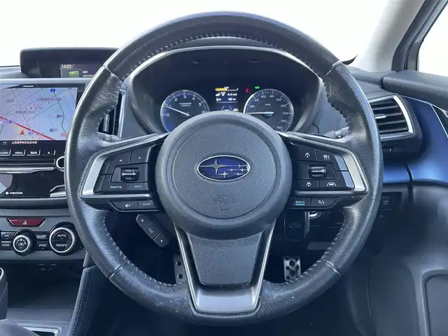 スバル ＸＶ ハイブリッド アドバンス 山梨県 2019(平31)年 4.5万km クールグレーカーキ ４WD/ルーフレール/純正メモリナビ/Bluetooth接続/CD/DVD/フルセグTV/USB入力端子/前席パワシート/純正１８インチアルミホイール/コーナーセンサー/横滑り防止装置/衝突被害軽減システム