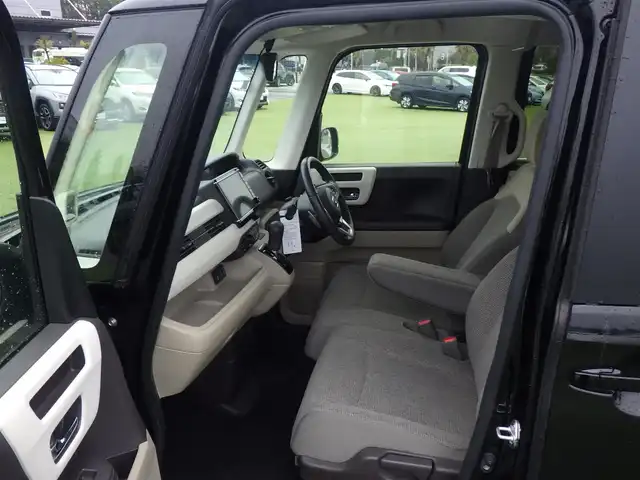 ホンダ Ｎ ＢＯＸ G L ターボ ホンダセンシング 千葉県 2019(平31)年 2.3万km クリスタルブラックパール ホンダセンシング/・衝突軽減ブレーキ（CMBS）/・車線維持支援システム（LKAS）/・アダプティブクルーズコントロール（ACC）/・後方誤発進抑制機能/・誤発進抑制機能/両側パワースライドドア/純正SDナビ/地デジTV/【DVD/CD再生機能】/バックカメラ/革巻きステアリング/パドルシフト/ETC/LEDヘッドライト/ウインカーミラー/リアコーナーセンサー/サイド/カーテンエアバッグ/Honda スマートキー