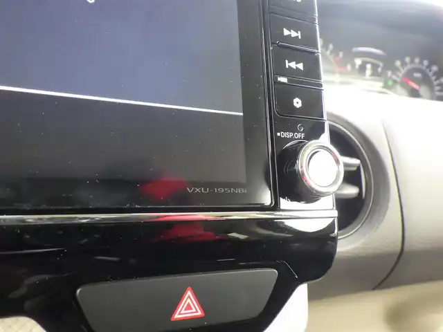 ホンダ Ｎ ＢＯＸ G L ターボ ホンダセンシング 千葉県 2019(平31)年 2.3万km クリスタルブラックパール ホンダセンシング/・衝突軽減ブレーキ（CMBS）/・車線維持支援システム（LKAS）/・アダプティブクルーズコントロール（ACC）/・後方誤発進抑制機能/・誤発進抑制機能/両側パワースライドドア/純正SDナビ/地デジTV/【DVD/CD再生機能】/バックカメラ/革巻きステアリング/パドルシフト/ETC/LEDヘッドライト/ウインカーミラー/リアコーナーセンサー/サイド/カーテンエアバッグ/Honda スマートキー