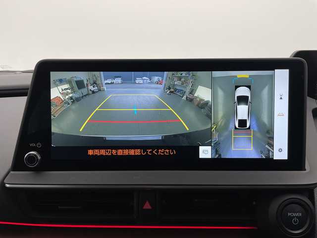 トヨタ プリウス Z 長野県 2023(令5)年 0.8万km プラチナホワイトパールマイカ 4WD/12.3インチ純正メモリナビ/（フルセグTV＆USB＆BL＆FM・AM）/全周囲カメラ/トヨタチームメイトアドバンスドパーク/トヨタセーフティセンス/・レーダークルーズコントロール/・レーンディパーチャーアラート/・BSM、PCS、PDA、RTCA、RCD、PKSB/・後方車両接近告知/・安心降車アシスト/レザーシート/シートヒーター（前席）/エアシート（前席）/メモリー式パワーシート（D席）/ステアリングヒーター/ステアリングスイッチ/ビルトインETC2.0/電動リアゲート/LEDヘッドライト/オートマチックハイビーム/19インチ純正アルミホイール/純正ドアバザー/純正フロアマット/電動パーキングブレーキ/ブレーキホールド/スマートキー