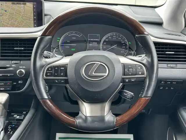 レクサス ＲＸ 450h バージョンL 山形県 2016(平28)年 6.8万km ソニッククォーツ ・4WD/・純正SDナビ/・CD/DVD/BD/SD/BT/フルセグ/・パノラミックビューモニター/・ビルトインETC2.0/・防眩インナーミラー/・レクサスセーフティシステム＋/・プリクラッシュセーフティ/・レーンキープアシスト/・アダプティブクルーズコントロール/・クリアランスソナー/・横滑り防止装置/・ブラインドスポットモニター/・ヘッドアップディスプレイ/・パワーバックドア/・100V電源/・オートマチックハイビーム/・LEDヘッドライト/・オートライト/・レザーシート/・全席シートヒーター/・D+N席シートエアコン/・全席パワーシート/・ステアリングヒーター/・純正20インチAW/・純正フロアマット/・プッシュスタート/・スマートキー/・保証書/・取扱説明