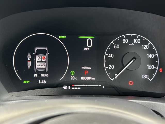 ホンダ ヴェゼル ハイブリッド e:HEV Z 静岡県 2025(令7)年 0.1万km未満 プラチナホワイトパール 【主要装備】/Ｈｏｎｄａ　ＣＯＮＮＥＣＴディスプレー/ＥＴＣ２．０車載器/ワイヤレス充電器　/メモリナビ/バックカメラ　/パワーバックドア　/プッシュスタート　/スマートキー　/純正１８インチアルミホイール　/レーダークルーズコントロール/前席シートヒーター/ハーフレザーシート/アップルカープレイ/アンドロイドオート/レーダークルーズコントロール/プリクラッシュセーフティ/クリアランスソナー