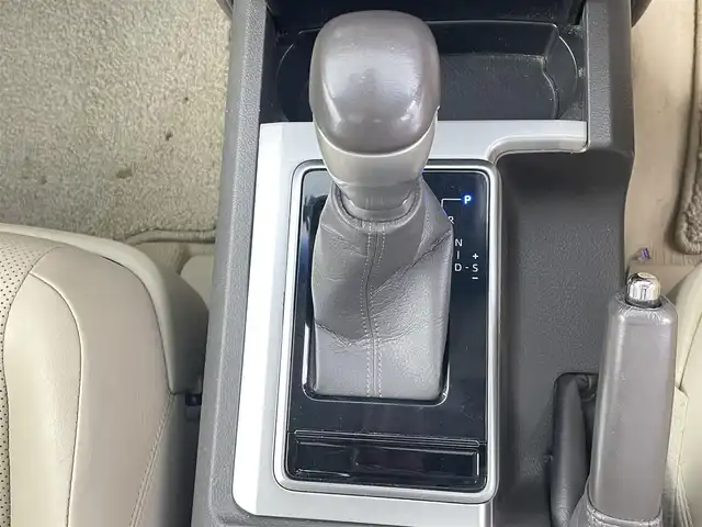 トヨタ ランドクルーザー プラド TX Lパッケージ 千葉県 2018(平30)年 4.3万km ホワイトパールクリスタルシャイン 7人乗り/サンルーフ/モデリスタエアロ/衝突軽減システム/社外後席モニター/レーンキープアシスト/レーダークルーズ/シートエアコン/コーナーセンサー/LEDヘッドライト/バックカメラ/ドライブレコーダー/ETC/オートハイビーム/パワーシート/レザーシート/ステリモ