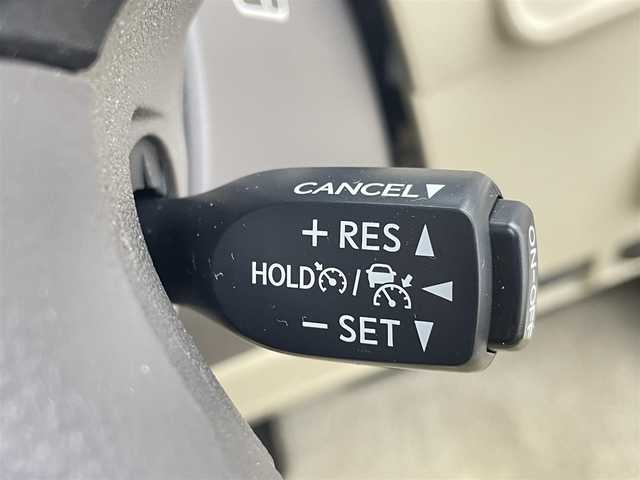 トヨタ ランドクルーザー プラド TX Lパッケージ 千葉県 2018(平30)年 4.3万km ホワイトパールクリスタルシャイン 7人乗り/サンルーフ/モデリスタエアロ/衝突軽減システム/社外後席モニター/レーンキープアシスト/レーダークルーズ/シートエアコン/コーナーセンサー/LEDヘッドライト/バックカメラ/ドライブレコーダー/ETC/オートハイビーム/パワーシート/レザーシート/ステリモ