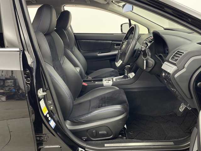 スバル レヴォーグ 2．0GT－S アイサイト 秋田県 2016(平28)年 5.3万km クリスタルブラックシリカ 純正ナビ【CD/DVD/BT/HDMI】 /ALPINEフリップダウンモニター　/STIフロントリアエアロ/社外テールランプ　/社外AW /柿本改マフラー　/社外グリル　/バックカカメラ　/ETC /前方ドライブレコーダー　/スマートキー　/スペアキー有り/自動パーキングブレーキ/社外フロアマット/パドルシフト/ステアリングリモコン/ビークルダイナミクスコントロール/横滑り防止装置/レーンキープアシスト/衝突被害軽減システム/プッシュスタート /オートライト/オートエアコン /クルーズコントロール/電格ミラー/革巻きステアリング/ハーフレザーシート/前後パワーシート/フォグライト /サイドバイザー /ウィンカーミラー