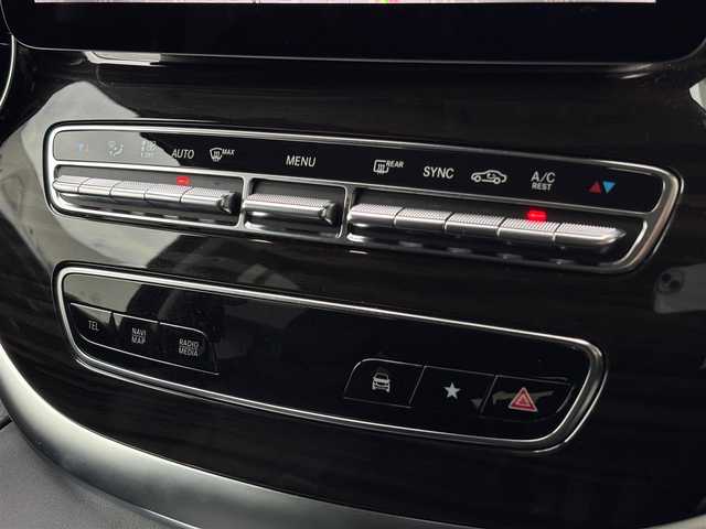 メルセデス・ベンツ Ｖ２２０ d アバンギャルド ロング 山梨県 2020(令2)年 3万km セレナイトグレー レーダーセーフティパッケージ/ACC/LKA/BSA/Burmester/純正HDDナビ/　（Bluetooth/USB/フルセグTV）/360°カメラ/電動テールゲート/両側パワースライドドア/黒革/シートヒーター/パドルシフト/ETC/LEDヘッドライト/純正18インチAW