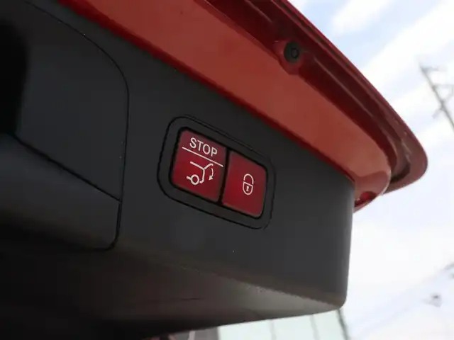 メルセデス・ベンツ ＧＬＣ２２０ 長野県 2021(令3)年 2.5万km 赤 レーダーＳ－ＰＫＧ　/黒革シート　/純正ナビ　/３６０°コックピットＤ　/ディストロニック　/衝突軽減Ｂ　/ＬＫＡ　/ＢＳＭ　/パワーシート／ヒーター　/パワーバックＤ　/アンビエントライト　/キーレスゴー　/ＡＭＧ１９ＡＷ