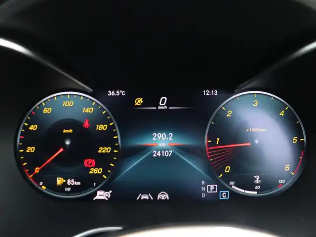メルセデス・ベンツ ＧＬＣ２２０ 長野県 2021(令3)年 2.5万km 赤 レーダーＳ－ＰＫＧ　/黒革シート　/純正ナビ　/３６０°コックピットＤ　/ディストロニック　/衝突軽減Ｂ　/ＬＫＡ　/ＢＳＭ　/パワーシート／ヒーター　/パワーバックＤ　/アンビエントライト　/キーレスゴー　/ＡＭＧ１９ＡＷ