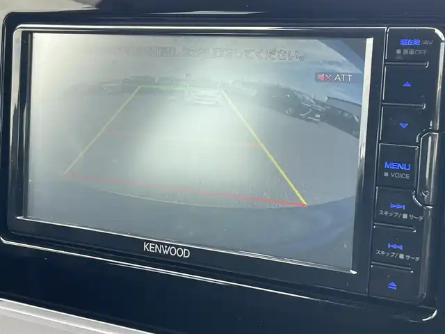 トヨタ プリウス X 滋賀県 2024(令6)年 0.8万km スーパーホワイトⅡ 社外ナビ/(Bluetooth/CD/DVD/AM/FM)/トヨタセーフティーセンス/・プリクラッシュセーフティ/・レーダークルーズコントロール/・標識認識/・オートハイビーム/LEDオートライト/電動パーキング/ブレーキホールド/ビルトインETC/ドライブレコーダー/電動格納ミラー/USB/100V電源