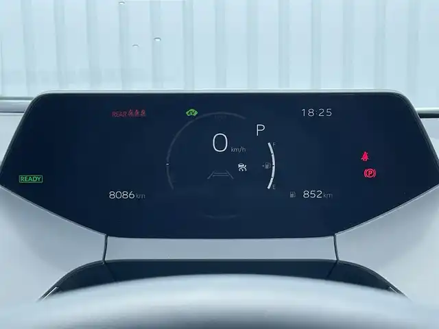 トヨタ プリウス X 滋賀県 2024(令6)年 0.8万km スーパーホワイトⅡ 社外ナビ/(Bluetooth/CD/DVD/AM/FM)/トヨタセーフティーセンス/・プリクラッシュセーフティ/・レーダークルーズコントロール/・標識認識/・オートハイビーム/LEDオートライト/電動パーキング/ブレーキホールド/ビルトインETC/ドライブレコーダー/電動格納ミラー/USB/100V電源