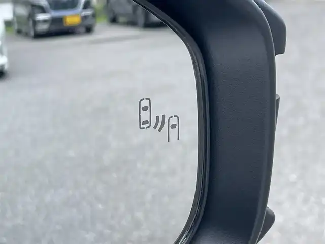 トヨタ プリウス X 滋賀県 2024(令6)年 0.8万km スーパーホワイトⅡ 社外ナビ/(Bluetooth/CD/DVD/AM/FM)/トヨタセーフティーセンス/・プリクラッシュセーフティ/・レーダークルーズコントロール/・標識認識/・オートハイビーム/LEDオートライト/電動パーキング/ブレーキホールド/ビルトインETC/ドライブレコーダー/電動格納ミラー/USB/100V電源