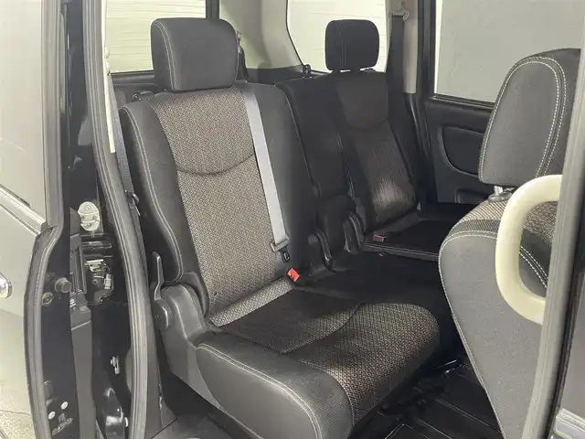 日産 セレナ HWS S HV Vセレ +SeftyⅡ 大阪府 2016(平28)年 4.6万km ダイヤモンドブラック 純正ナビ(フルセグ/DVD再生/Bluetooth) 360カメラ 後席モニター ETC 両側パワースライドドア 衝突軽減 クルコン クリアランスソナー レーンアシスト オートライト ドラレコ