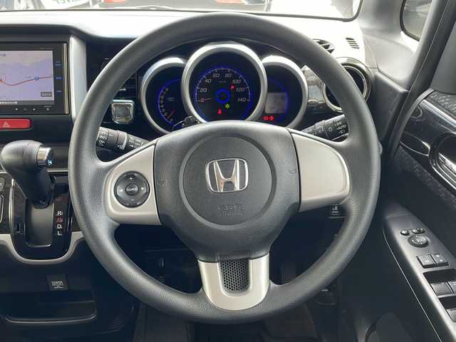 ホンダ Ｎ ＢＯＸ カスタム G SSパッケージ 愛知県 2014(平26)年 5.6万km パール 純正ナビ/・BT/・USB/・HDMI/CTBA/ドラレコ/カーテンエアバック/バックカメラ/ウインカーミラー/ステアリングスイッチ/ETC/オートライト