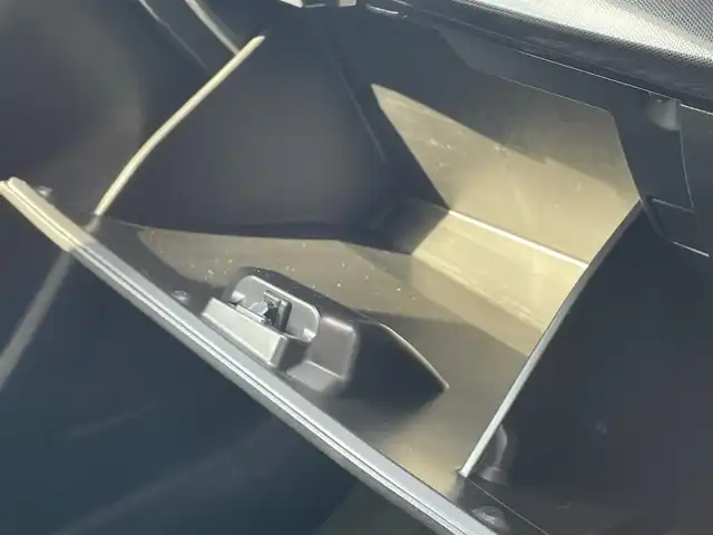 マツダ デミオ 13S アーバンスタイリッシュM 岩手県 2015(平27)年 13万km ジェットブラックマイカ i-ACTIVSENSE/　・スマートシティブレーキサポート/　・レーンキープアシストシステム/　・ハイビームコントロールシステム/　・ブラインドスポットモニタリング/　・リアクロストラフィックアラート/マツダ純正ナビ/　　CD/DVD/Bluetooth/フルセグTV/LEDヘッドライト/シートヒーター/スマートキー/ビルトインETC