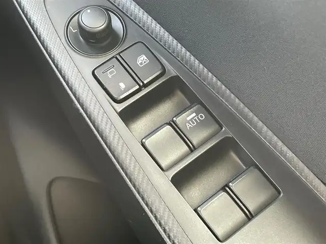 マツダ デミオ 13S アーバンスタイリッシュM 岩手県 2015(平27)年 13万km ジェットブラックマイカ i-ACTIVSENSE/　・スマートシティブレーキサポート/　・レーンキープアシストシステム/　・ハイビームコントロールシステム/　・ブラインドスポットモニタリング/　・リアクロストラフィックアラート/マツダ純正ナビ/　　CD/DVD/Bluetooth/フルセグTV/LEDヘッドライト/シートヒーター/スマートキー/ビルトインETC