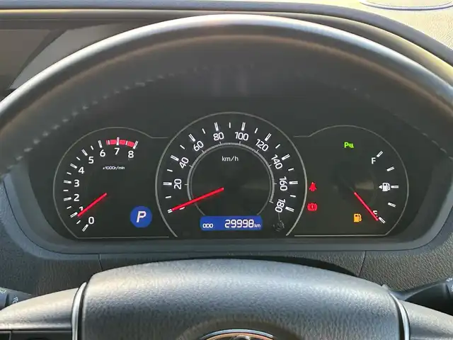 トヨタ ヴォクシー ZS 煌Ⅲ 愛媛県 2021(令3)年 3万km ホワイトパールクリスタルシャイン ALPINE7インチナビ/(TV/SD/Bluetooth /Apple CarPlay/AndroidAuto)/ビルトインETC/後席フリップダウンモニター/前方ドライブレコーダー/クルーズコントロール/バックカメラ/両側パワースライドドア/純正16インチAW/純正フロアマット/衝突被害軽減システム/レーンキープアシスト/コーナーセンサー/横滑り防止装置/盗難防止装置/LEDヘッドライト/フォグランプ