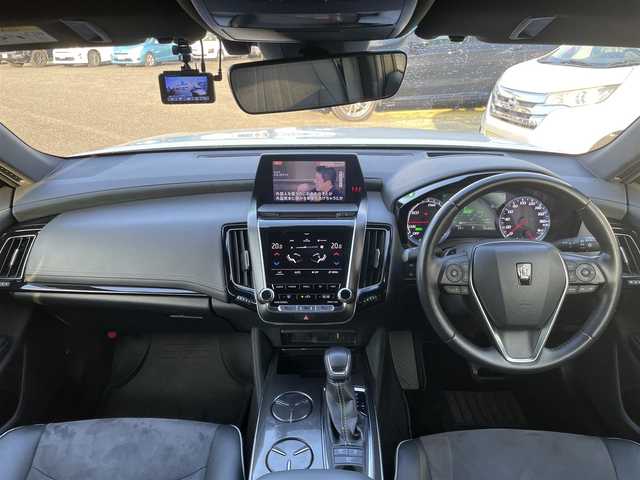 トヨタ クラウン ハイブリッド RS アドバンス 宮城県 2018(平30)年 6.9万km ホワイトパールクリスタルシャイン 純正ナビ/レーダークルーズコントロール/レーンキープアシスト/プリクラッシュセーフティ/ヘッドアップディスプレイ/ブラインドスポットモニター　/クリアランスソナー/横滑り防止装置/オートハイビーム/フルセグＴＶ/DVD/FM/AM/USB/Bluetooth/前席パワーシート/ETC/純正フロアマット