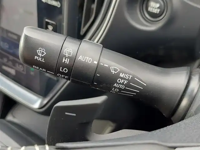 スバル クロストレック プレミアムS:HEV EX 東京都 2025(令7)年 0.8万km クリスタルホワイトP ワンオーナー/純正ナビ/ドライブレコーダー/ETC2.0/アイサイト/シートヒーター/サンルーフ/LEDヘッドライト/コーナーセンサー/純正アルミホイール/本革シート/シートヒーター/新車保証書/取扱説明書