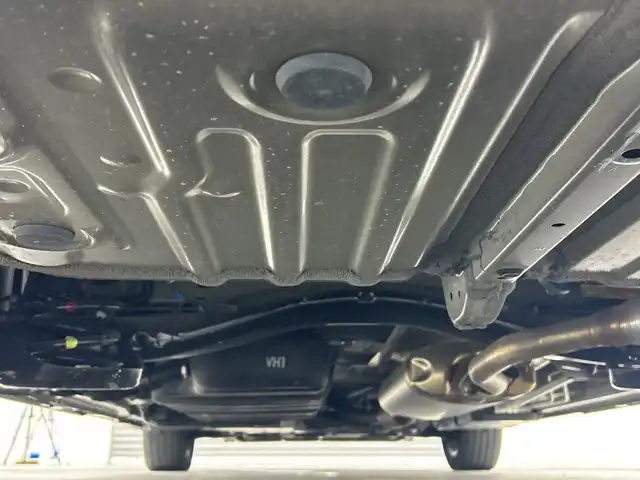 トヨタ ヴォクシー ハイブリッド S－Z 三重県 2023(令5)年 1.3万km アティチュードブラックマイカ 禁煙車/純正10.5型ディスプレイオーディオ/バックカメラ/プリクラッシュセーフティ/レーンディパーチャーアラート/クリアランスソナー/レーダークルーズコントロール/両側パワースライドドア/シートヒーター（D.N席）/純正フリップダウンモニター/100V淵源/ハーフレザーシート/ビルトインETC2.0/ドライブレコーダー（前後）/ステアリングスイッチ/オートハイビーム