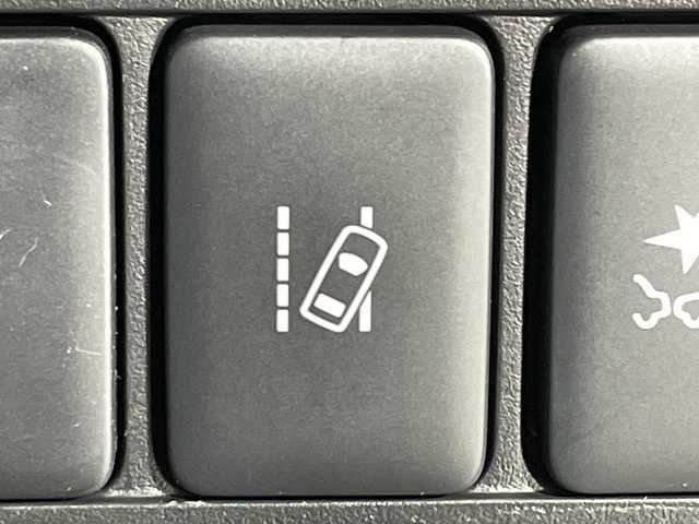 三菱 デリカＤ：５ シャモニー 神奈川県 2025(令7)年 0.1千km 黒 登録済未使用車/4WD/ディーゼルターボ/社外アルパインD:5専用11型メモリーナビゲーション【EX11NX】/社外アルパイン12.8型後席用モニター【RXH12X-L】/フルセグ　CD DVD　Bluetooth　USB　AUX　HDMI　SD　Androidauto　Applecarplay/アラウンドビューモニター【自動防眩ミラー】/バックカメラ【ナビ】/両側電動スライドドア/パワーバックドア/e-アシスト/衝突被害軽減ブレーキシステム/車線逸脱警報システム/レーダークルーズコントロール/オートマチックハイビーム/誤発進抑制機能/後側方車両検知警報システム/後退時車両検知警報システム/ブラックスエード/合皮コンビシート/前席シートヒーター/運転席パワーシート/革巻きステアリング/パドルシフト/ステアリングヒーター/アルミペダル/電動パーキングブレーキ/オートブレーキホールド/ECO/プッシュスタート/スマートキー/LEDヘッドランプ/LEDポジションランプ/LEDフロントフォグランプ/オートライト/純正18インチアルミホイール/純正サイドスポイラー/取説　保証書　スペアキー