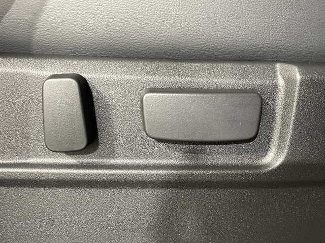 三菱 デリカＤ：５ シャモニー 神奈川県 2025(令7)年 0.1千km 黒 登録済未使用車/4WD/ディーゼルターボ/社外アルパインD:5専用11型メモリーナビゲーション【EX11NX】/社外アルパイン12.8型後席用モニター【RXH12X-L】/フルセグ　CD DVD　Bluetooth　USB　AUX　HDMI　SD　Androidauto　Applecarplay/アラウンドビューモニター【自動防眩ミラー】/バックカメラ【ナビ】/両側電動スライドドア/パワーバックドア/e-アシスト/衝突被害軽減ブレーキシステム/車線逸脱警報システム/レーダークルーズコントロール/オートマチックハイビーム/誤発進抑制機能/後側方車両検知警報システム/後退時車両検知警報システム/ブラックスエード/合皮コンビシート/前席シートヒーター/運転席パワーシート/革巻きステアリング/パドルシフト/ステアリングヒーター/アルミペダル/電動パーキングブレーキ/オートブレーキホールド/ECO/プッシュスタート/スマートキー/LEDヘッドランプ/LEDポジションランプ/LEDフロントフォグランプ/オートライト/純正18インチアルミホイール/純正サイドスポイラー/取説　保証書　スペアキー