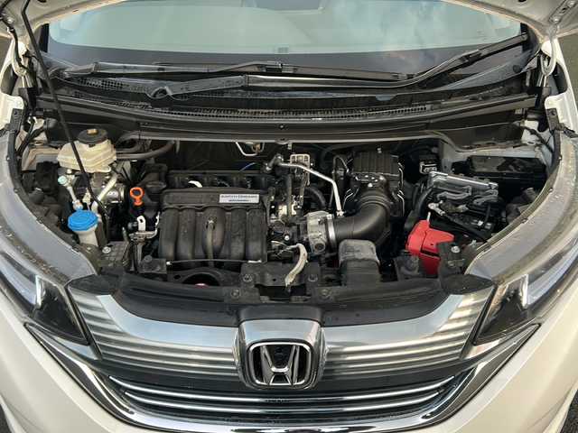 ホンダ フリード＋ ハイブリット G ホンダセンシング 京都府 2016(平28)年 5万km ホワイトオーキッドパール 純正ナビ〔VXM-175VFNi〕/　・フルセグＴＶ/　・CD/DVD再生/　・Bluetooth接続/　・SDミュージックサーバー/　・USB/　・AM/FMラジオ/バックカメラ/ETC/ドライブレコーダー/両側パワースライドドア/ハーフレザーシート/シートヒーター/純正15インチアルミ/LEDヘッドライト/プッシュスタート/スマートキー/保証書/整備記録簿/取扱説明書