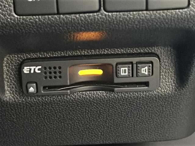 ホンダ フリード＋ ハイブリット G ホンダセンシング 京都府 2016(平28)年 5万km ホワイトオーキッドパール 純正ナビ〔VXM-175VFNi〕/　・フルセグＴＶ/　・CD/DVD再生/　・Bluetooth接続/　・SDミュージックサーバー/　・USB/　・AM/FMラジオ/バックカメラ/ETC/ドライブレコーダー/両側パワースライドドア/ハーフレザーシート/シートヒーター/純正15インチアルミ/LEDヘッドライト/プッシュスタート/スマートキー/保証書/整備記録簿/取扱説明書