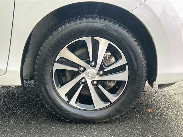 ホンダ フリード＋ ハイブリット G ホンダセンシング 京都府 2016(平28)年 5万km ホワイトオーキッドパール 純正ナビ〔VXM-175VFNi〕/　・フルセグＴＶ/　・CD/DVD再生/　・Bluetooth接続/　・SDミュージックサーバー/　・USB/　・AM/FMラジオ/バックカメラ/ETC/ドライブレコーダー/両側パワースライドドア/ハーフレザーシート/シートヒーター/純正15インチアルミ/LEDヘッドライト/プッシュスタート/スマートキー/保証書/整備記録簿/取扱説明書