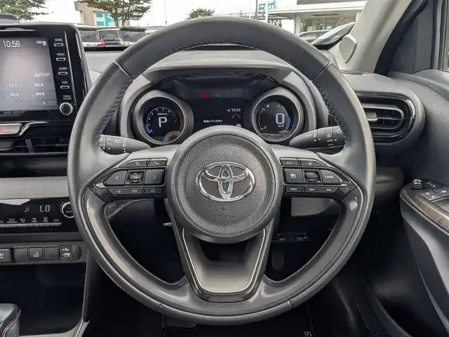 トヨタ ヤリスクロス G 福井県 2020(令2)年 1.9万km ブラックマイカ ワンオーナー車/純正18インチAW/４WD/LEDヘッドライト/Fフォグ/寒冷地仕様/全車速追従機能付クルーズコントロール/前後コーナーセンサー/前後ドライブレコーダー/ビルトインETC/SOSボタン/純正メモリナビ/衝突被害軽減システム/レーンキープアシスト/横滑り防止装置/盗難防止装置/オートホールド/純正フロアマット/スマートキー/ダブル＋サイドエアバッグ/カーテンエアバッグ