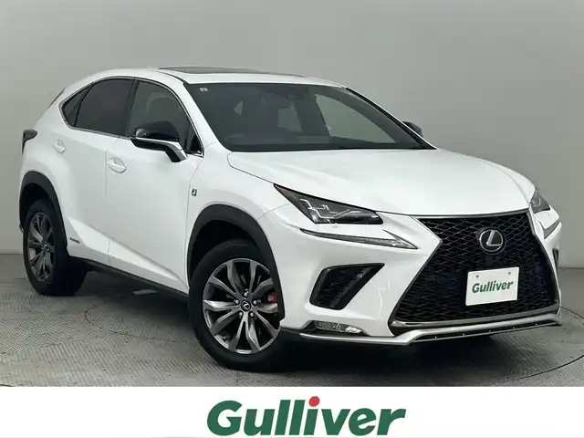 レクサス ＮＸ 300h Fスポーツ 道央・札幌 2019(令1)年 5.6万km ホワイトノーヴァガラスフレーク ・４WD/・純正メモリーナビゲーション/　CD/DVD/SD/BT/フルセグ/USB/AUX/Miracast/・サンルーフ/・純正ビルトインETC２．０/・純正前方録画ドライブレコーダー（DRT-H68A）/・バックカメラ/・レーダークルーズコントロール/・パワーバックドア/・運転席メモリーシート/・前席パワーシート/・純正フロアマット/・レザーシート/・シートヒーター/・エアシート/・ステアリングヒーター/・プリクラッシュセーフティ/・パーキングサポートアラート/・ロードサインアシスト/・先行車発進告知/・前後コーナーセンサー/・レーントレーシングアシスト/・横滑り防止装置/・オートブレーキホールド/・MTモード付AT/・オートライト/・オートマチックハイビーム/・LEDヘッドライト/・LEDフロントフォグランプ/・プッシュスタート/・スマートキー/・純正AW18インチ/・ナイトビジョン/・パドルシフト/・電動格納ウィンカーミラー