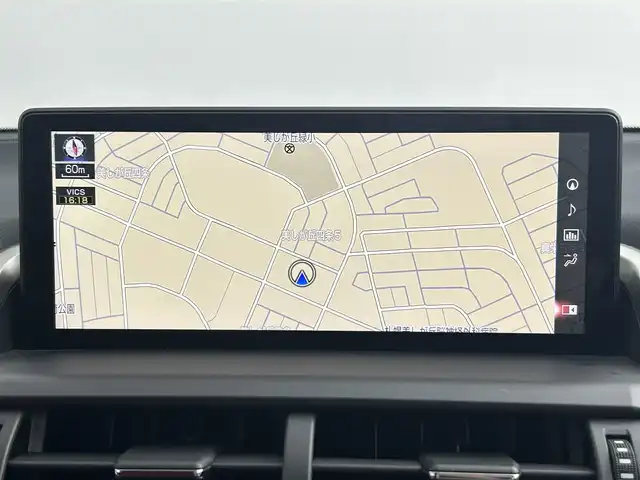 レクサス ＮＸ 300h Fスポーツ 道央・札幌 2019(令1)年 5.6万km ホワイトノーヴァガラスフレーク ・４WD/・純正メモリーナビゲーション/　CD/DVD/SD/BT/フルセグ/USB/AUX/Miracast/・サンルーフ/・純正ビルトインETC２．０/・純正前方録画ドライブレコーダー（DRT-H68A）/・バックカメラ/・レーダークルーズコントロール/・パワーバックドア/・運転席メモリーシート/・前席パワーシート/・純正フロアマット/・レザーシート/・シートヒーター/・エアシート/・ステアリングヒーター/・プリクラッシュセーフティ/・パーキングサポートアラート/・ロードサインアシスト/・先行車発進告知/・前後コーナーセンサー/・レーントレーシングアシスト/・横滑り防止装置/・オートブレーキホールド/・MTモード付AT/・オートライト/・オートマチックハイビーム/・LEDヘッドライト/・LEDフロントフォグランプ/・プッシュスタート/・スマートキー/・純正AW18インチ/・ナイトビジョン/・パドルシフト/・電動格納ウィンカーミラー