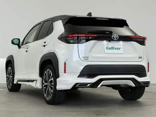 トヨタ ヤリスクロス ハイブリッド Z 愛知県 2021(令3)年 5万km ブラックマイカ/ホワイトパールクリスタルシャイン 2トーン モデリスタエアロ（F/S/R）/・フロントエアロLEDライト付き/パノラミックビューモニター/純正ディスプレイオーディオ/・ナビ機能付き/フルセグTV/Bluetooth/Carplay/USB/トヨタセーフティセンス/・プリクラッシュセーフティ/・レーントレーシングアシスト/・ブラインドスポットモニター/・パーキングソナー/・パーキングサポートブレーキ/・リアクロストラフィックアラート/・ロードサインアシスト/アダプティブレーダークルーズコントロール/オートマチックハイビーム/前後ドライブレコーダー（ZDR016）/純正ビルドインETC/AC100V（トランク内）/運転席パワーシート/ハーフレザーシート/運転席＋助手席パワーシート/純正フロアマット/18インチ純正アルミホイール/社外ツィータースピーカー/ドアモール