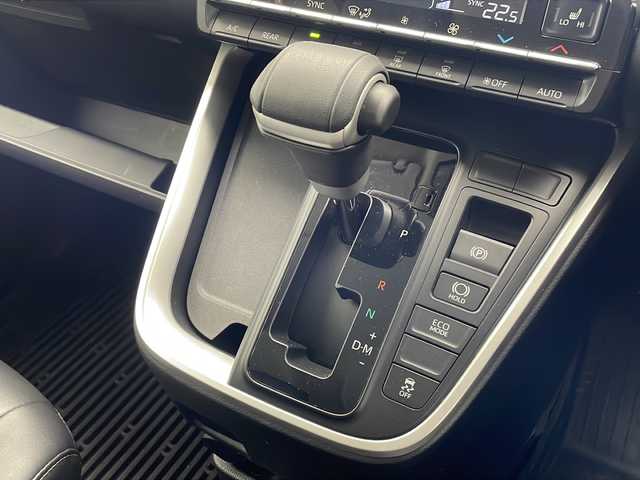 トヨタ ノア Z 沖縄県 2023(令5)年 4.3万km メタルストリームM 純正ナビ　/　(フルセグTV Bluetooth DVD CD FM/AM)/バックカメラ　/トヨタセーフティセンス　/両側パワースライドドア　/前後ドライブレコーダー　/レーダークルーズコントロール　/シートヒーター　/プッシュスタート　/ＥＴＣ/LEDヘッドライト/レーンキープアシスト/オートマチックハイビーム