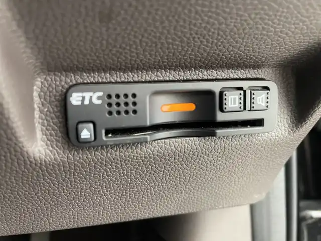ホンダ フリード G 三重県 2019(平31)年 5.5万km プレミアムスパークルブラックパール /禁煙車　//片側パワースライドドア　//純正ナビ　//ＥＴＣ　//バックカメラ　//ステアリングリモコン　//ＣＤ／ＤＶＤ／ＢＴ／ＭＳＶ　//スマートキー　//電動格納ミラー　//フルセグＴＶ