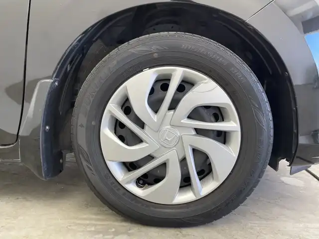 ホンダ フリード G 三重県 2019(平31)年 5.5万km プレミアムスパークルブラックパール /禁煙車　//片側パワースライドドア　//純正ナビ　//ＥＴＣ　//バックカメラ　//ステアリングリモコン　//ＣＤ／ＤＶＤ／ＢＴ／ＭＳＶ　//スマートキー　//電動格納ミラー　//フルセグＴＶ